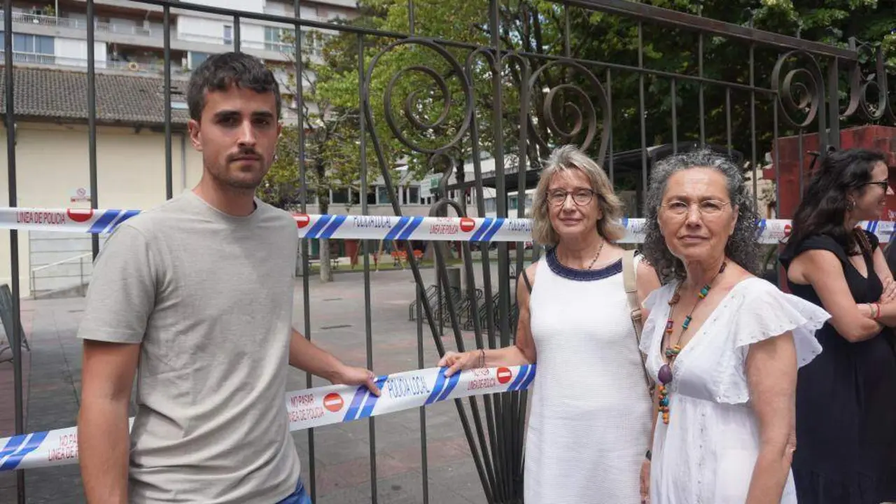 Asistentes al acto de Cantabristas en Laredo.