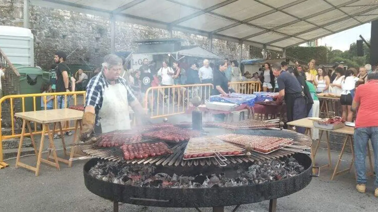 Chorizos en las parrillas. R.A.