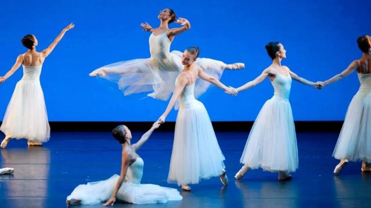 Bailarinas d ela Compa&ntilde;&iacute;a Nacional de Danza.