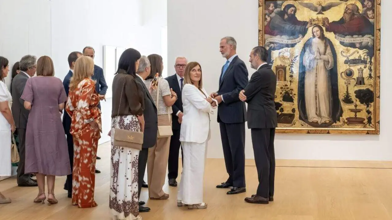 Inauguraci&oacute;n del Faro Santander por las autoridades pol&iacute;ticas y de la banca.