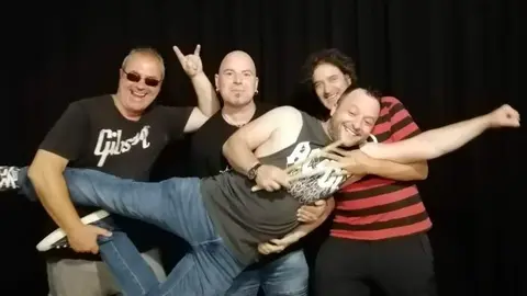 Los miembros de la banda se muestran ilusionados con su nuevo disco y los conciertos previstos para este año.