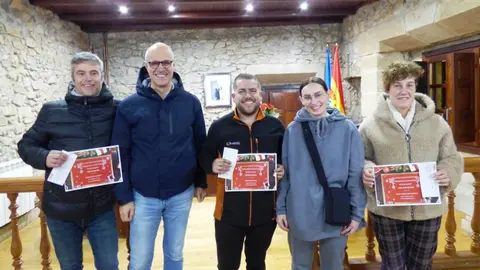 Los participantes en el momento de la entrega de los premios. R.A.