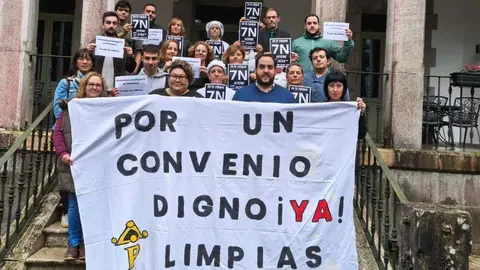 Trabajadores del Parador de Limpias.
