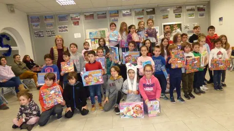 Entrega en Argo&ntilde;os de los concurso navide&ntilde;os. R.A.