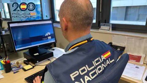 Agente de la Polic&iacute;a Nacional.