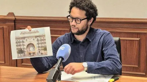 El concejal de IU, Keruin Mart&iacute;nez.