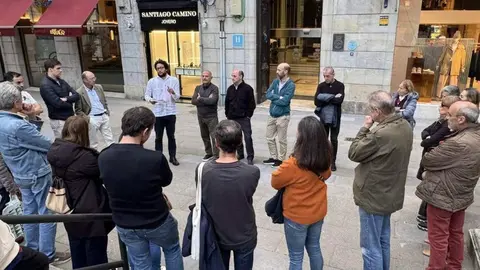 Reuni&oacute;n con vecinos del Ensanche.