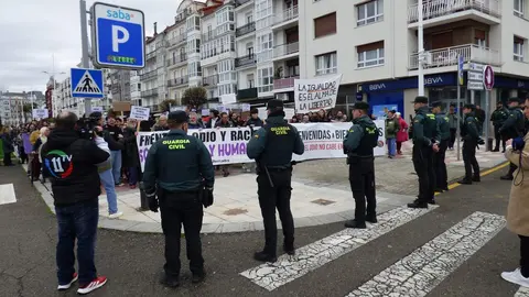 La Guardia Civil y la Polic&iacute;a Local control&oacute; las movilizaciones. R.A.