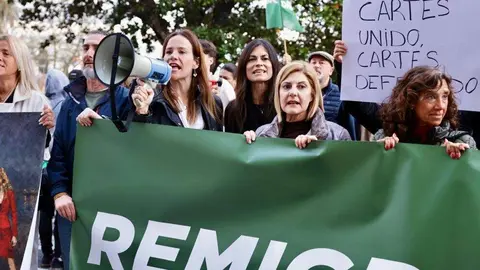 Concentraci&oacute;n en Santander contra los centros de acogida de Menas.