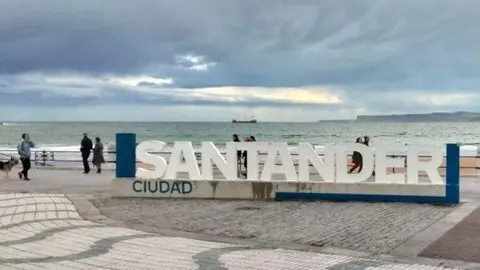 La Polic&iacute;a Local tuvo que intervenir en la persecuci&oacute;n de un coche. R.A.