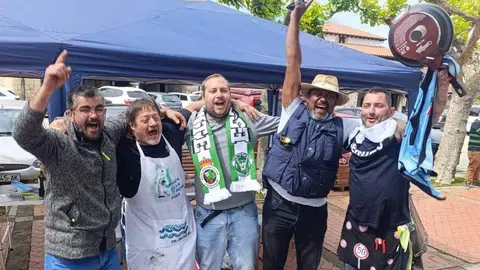 Integrantes del grupo ganador en Escalante.