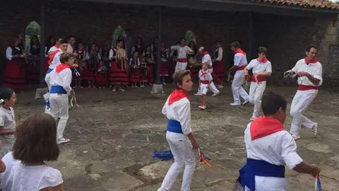 Celebraci&oacute;n de Santa Ana en C&oacute;breces.