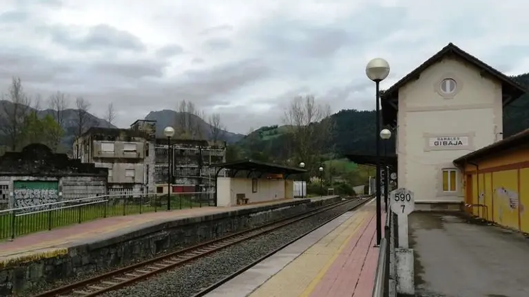Estación de tren en Gibaja, en Ramales de la Victoria. R.A.