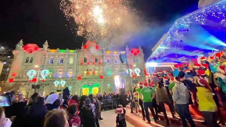Encendido navide&ntilde;o en Santander.