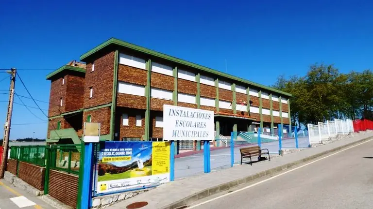 Centro escolar en Marina de Cudeyo. R.A.