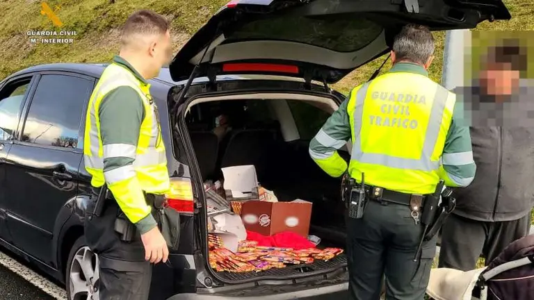 Momento de la detención del hurto en Reinosa.