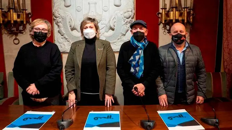 Presentaci&oacute;n de la exposici&oacute;n de Roberto Orallo.