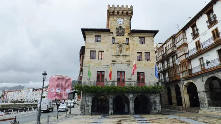 Ayuntamiento de Castro Urdiales. R.A.