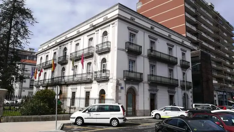 Ayuntamiento de Laredo. R.A.