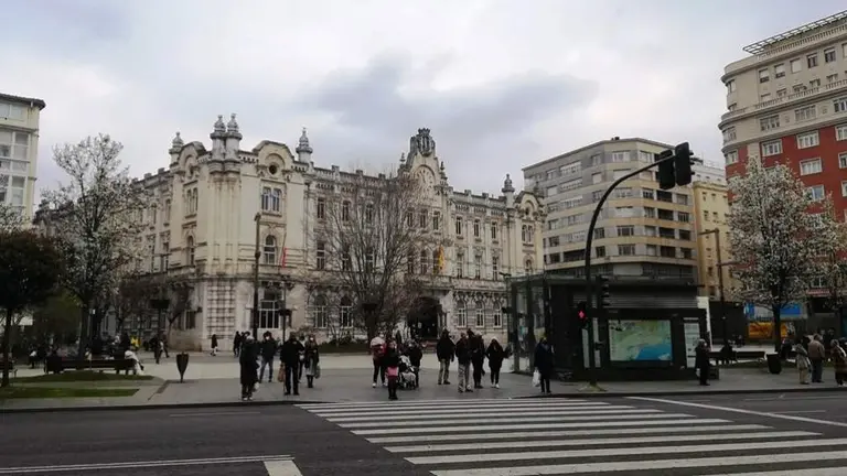 Vista exterior del Ayuntamiento de Santander. R.A.