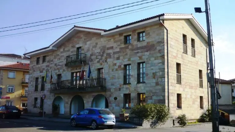 Ayuntamiento de Hazas de Cesto. R.A.