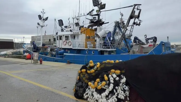 Puerto pesquero de Laredo. R.A.