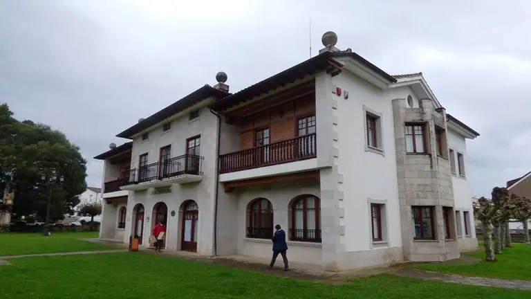Ayuntamiento de Santa María de Cayón. R.A.