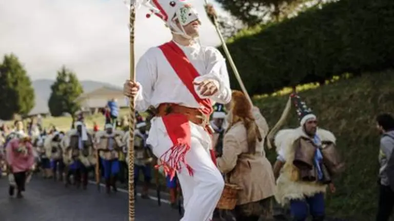 Participantes en el Carnaval de La Vijanera, en Sili&oacute;.