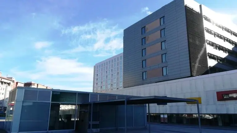 Hospital Universitario Marqués de Valdecilla. R.A