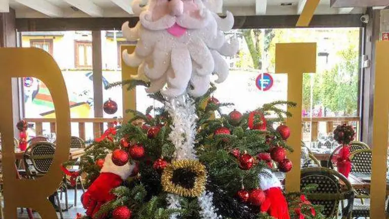 Primer premio del Concurso de &Aacute;rboles de Navidad en Torrelavega.