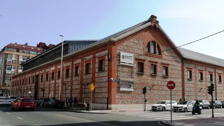 Edificio de Tabacalera, en Santander. R.A.