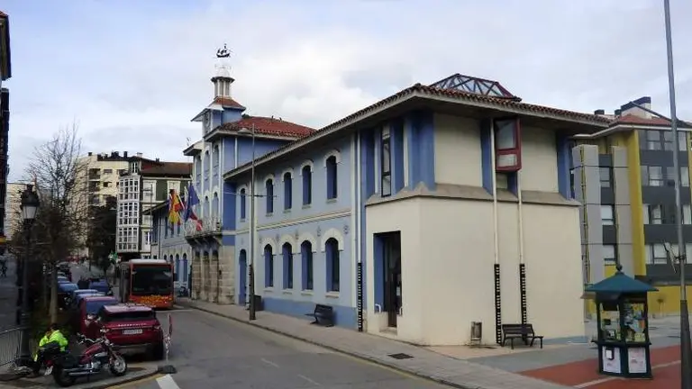 El Ayuntamiento del Astillero. R.A.