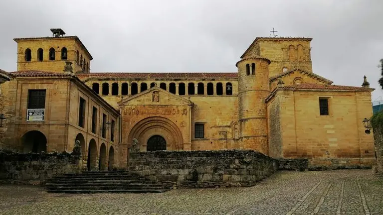 La Colegiata de Santillana del Mar. R.A.