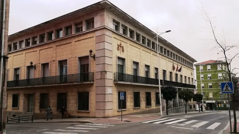 Juzgados en la calle Alta, en Santander. R.A.