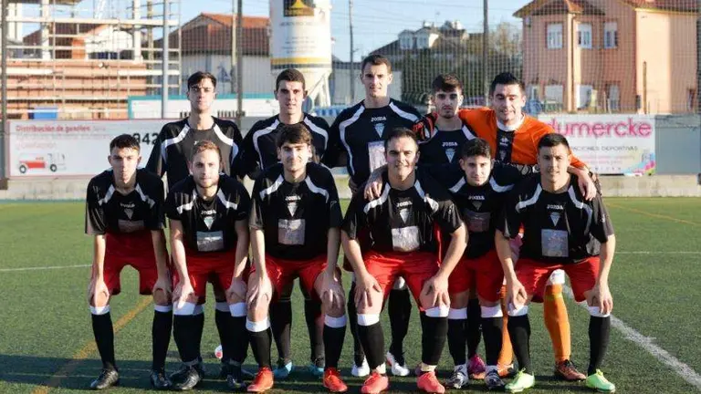 Santo&ntilde;a Club de F&uacute;tbol, temporada 2021-2022. Luis Macho