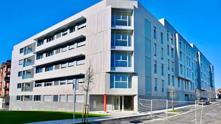 Bloque de la promoci&oacute;n de 120 viviendas de protecci&oacute;n.