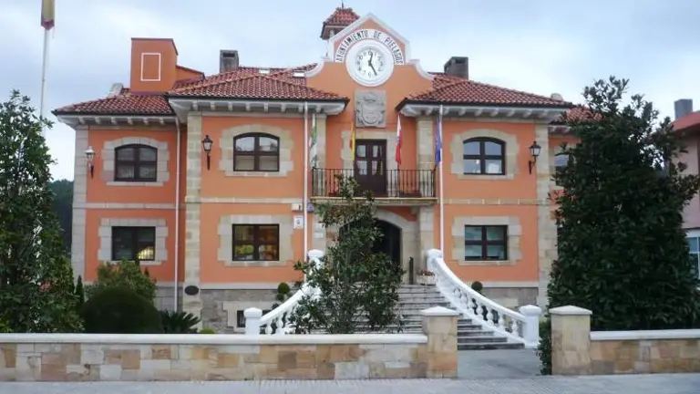 Ayuntamiento de Piélagos, en Renedo. R.A.