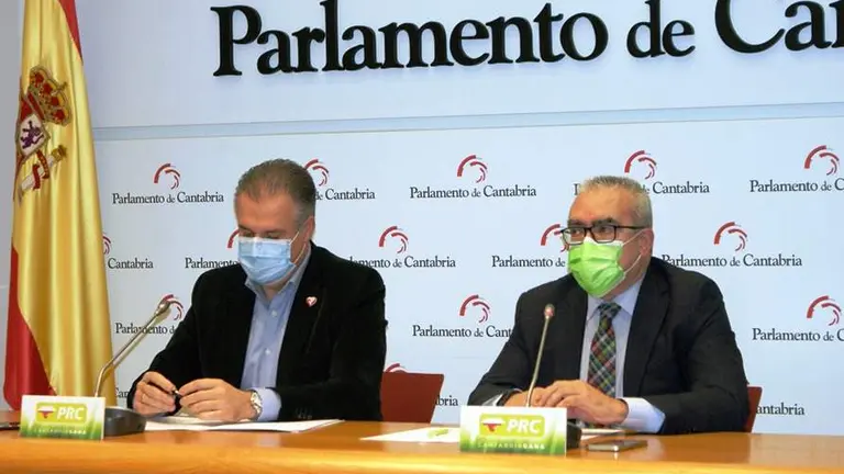 Rueda de prensa de los representantes del PRC sobre el tren de cercanías.