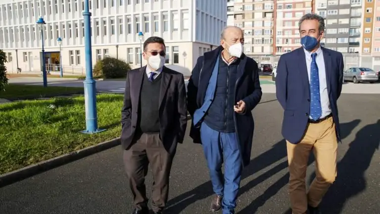 El consejero de Industria y el presidente de la Autoridad Portuaria.