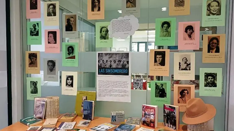 Las 'Sinsombrero' en la Biblioteca de Camargo.