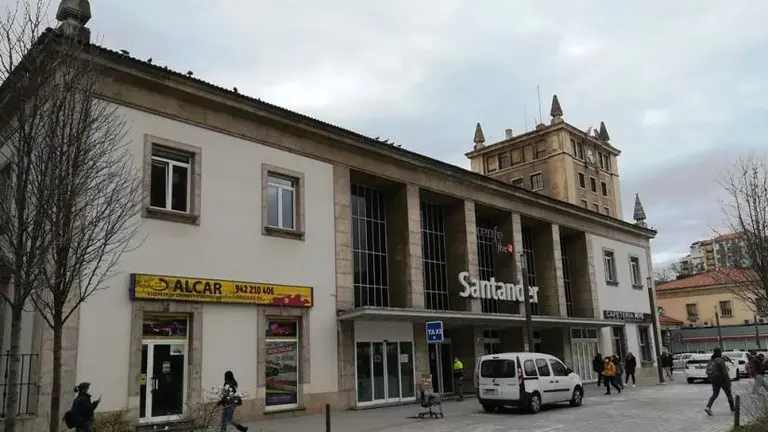 Estaci&oacute;n de tren en Santander. R.A.