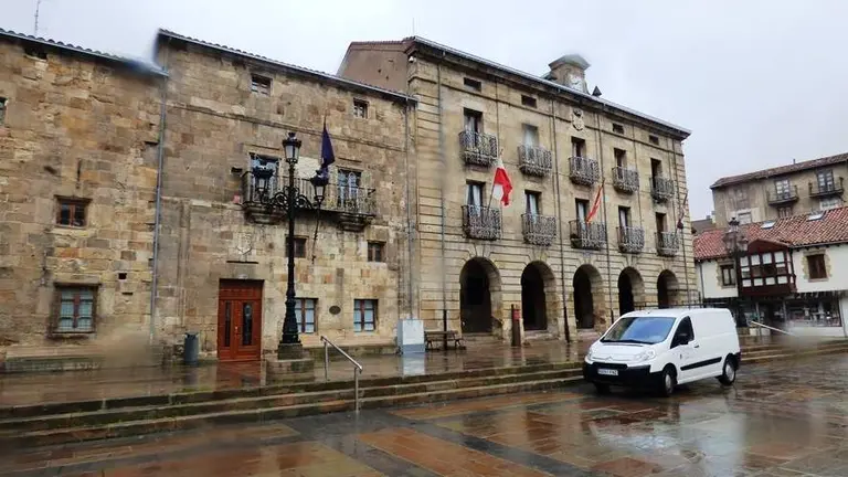 El Ayuntamiento de Reinosa. R.A.