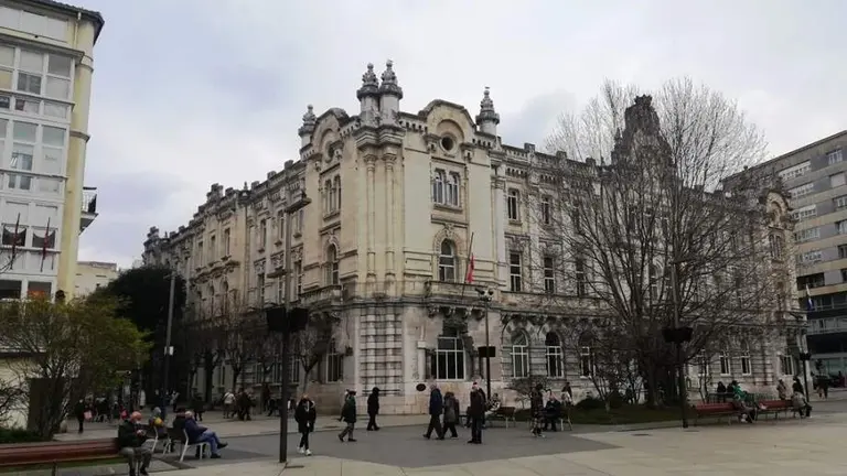 El Ayuntamiento de Santander convoca plazas para la Polic&iacute;a Local. R.A