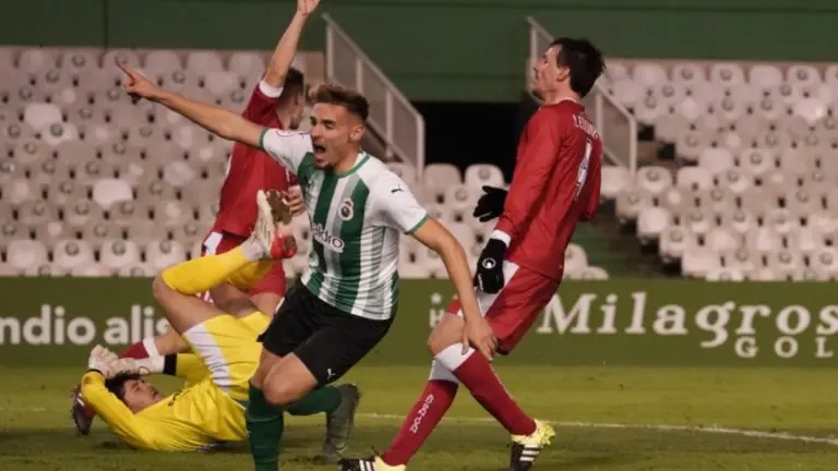 El Racing celebra uno de los goles.