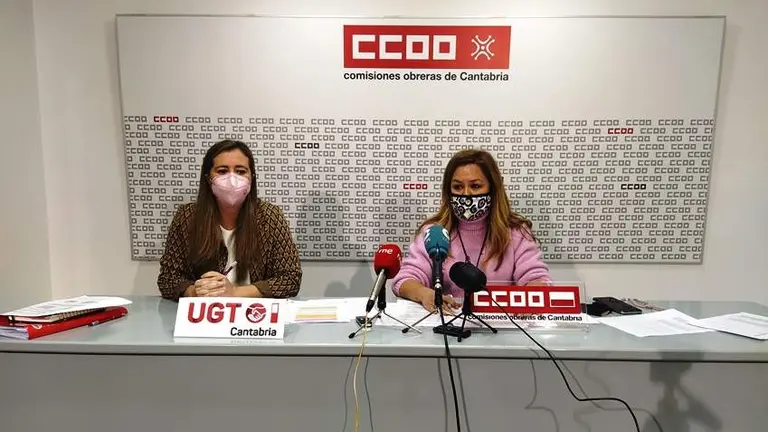 Cristina Otero y Conchi S&aacute;nchez durante la rueda de prensa.
