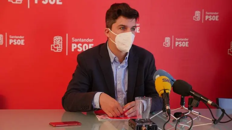 El portavoz del PSOE en Santander, Daniel Fernández.