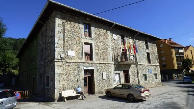 Ayuntamiento de Arredondo. R.A.