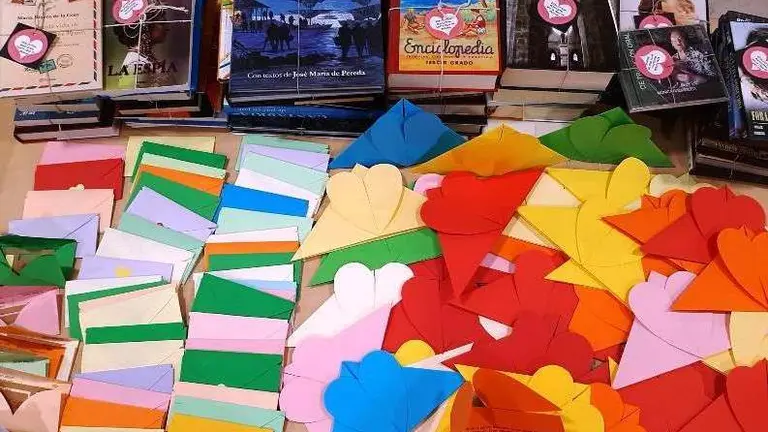 Iniciativa de la Biblioteca municipal por San Valent&iacute;n.