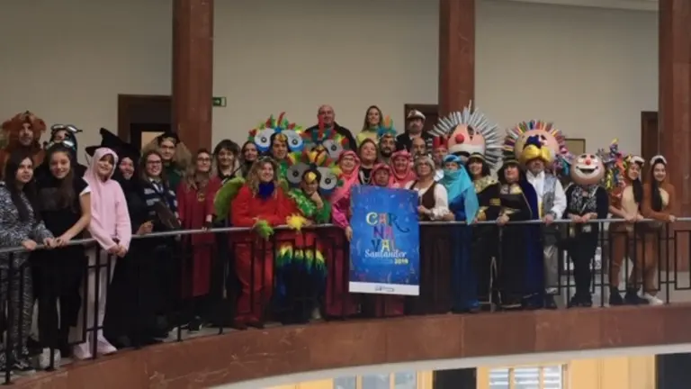 Grupos de disfraces que participar&aacute;n en el Carnaval de Santander.