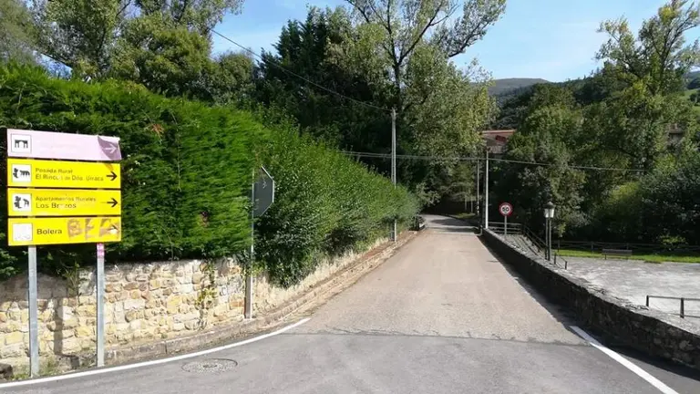 Carreteras en el municipio de Anievas. R.A.